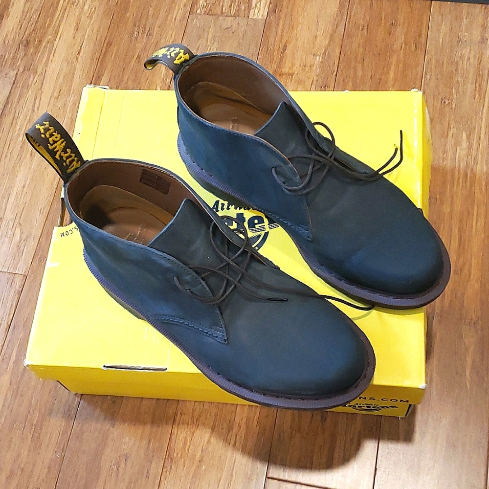 Dr Martens Overstone Chukka Ankle Boots (Men's US 7)